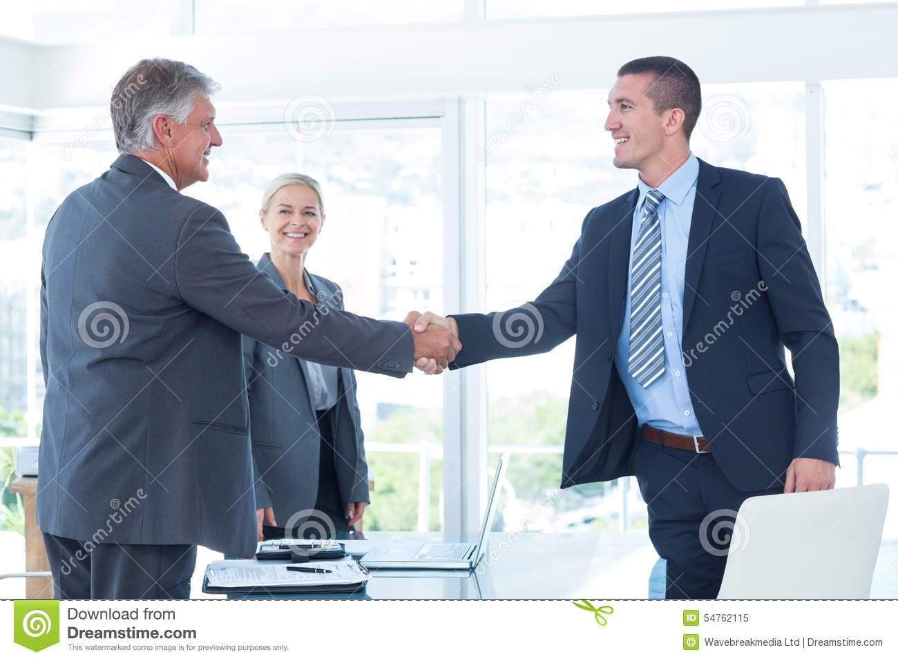 bsport必一运动_
再见五大联赛!耗资400亿的欧超联赛即将降生 各权门球队已开始举行谈判(图7) bsports必一