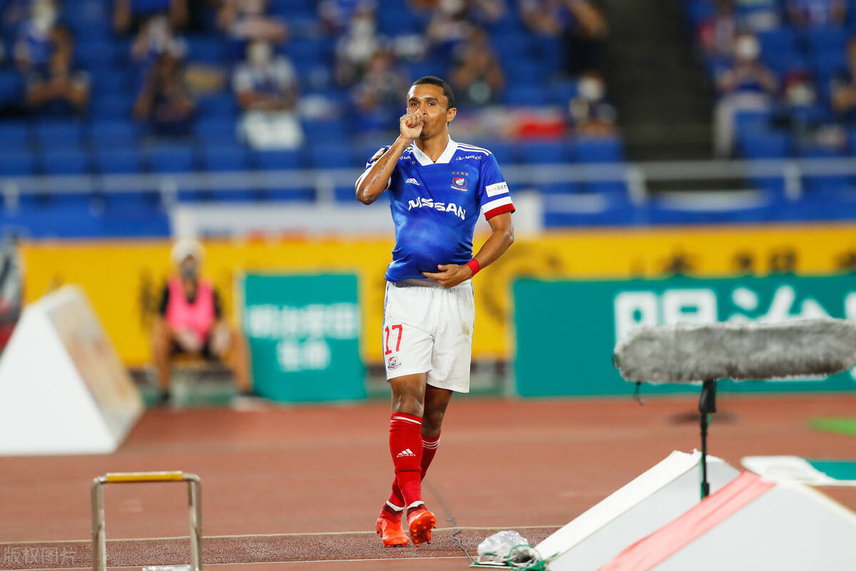 “必一·体育”
亚泰锋线将迎新面貌 曾在J联赛13场进9球 未来可完美接班谭龙(图1) “必一·体育”
亚泰锋线将迎新面貌 曾在J联赛13场进9球 未来可完美接班谭龙(图1)